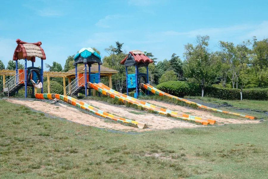 Illustrative image for amusement park products sourcing