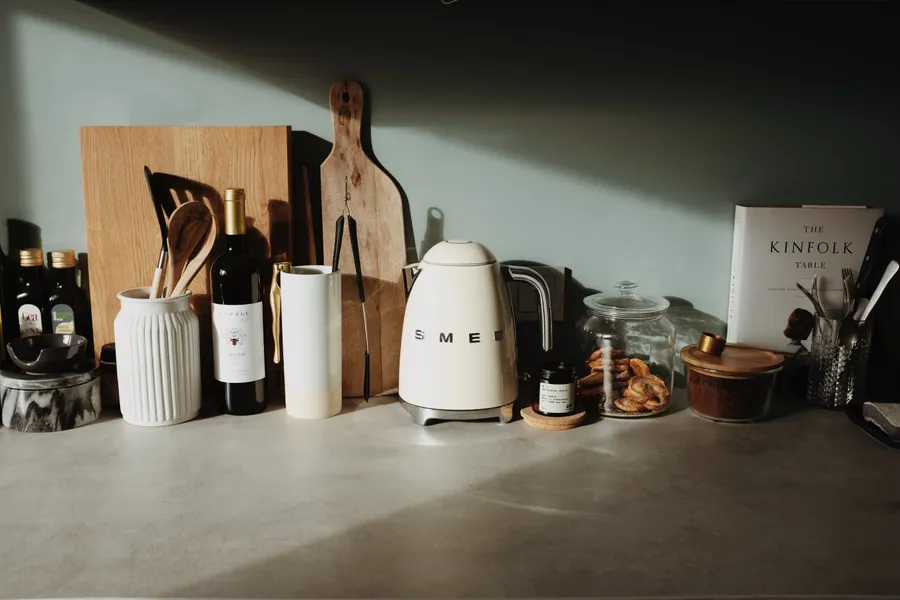 Illustrative image for kitchenware sourcing